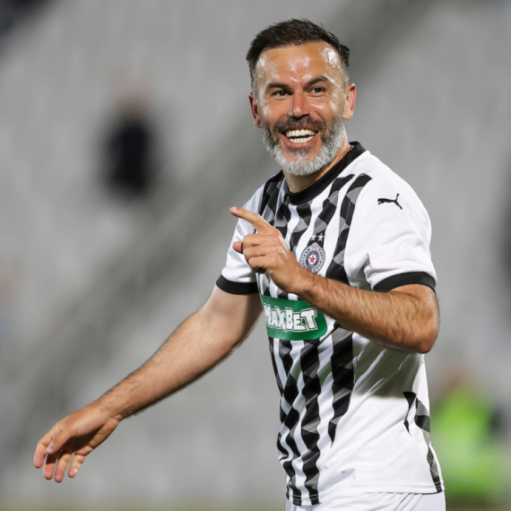 Natho: Ako nisam deda, onda sam im tata