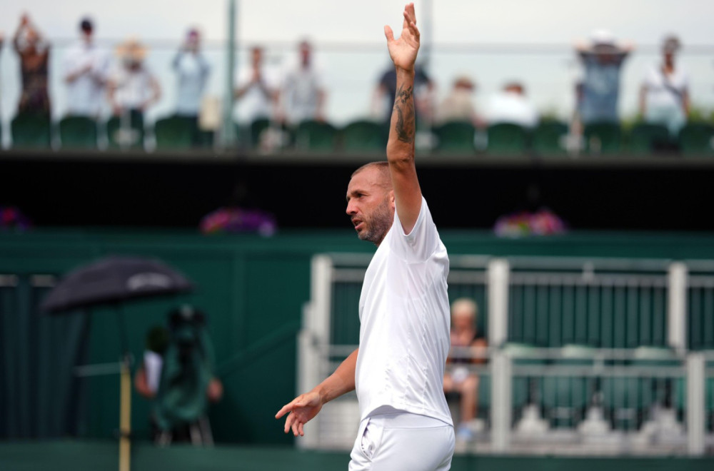 Đokovićev rival već sad "digao ruke" od Vimbldona?!