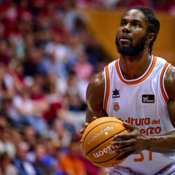 "Mišićava stena" stigla u Zvezdu – šta to crveno-belima donosi Semi Odželej?