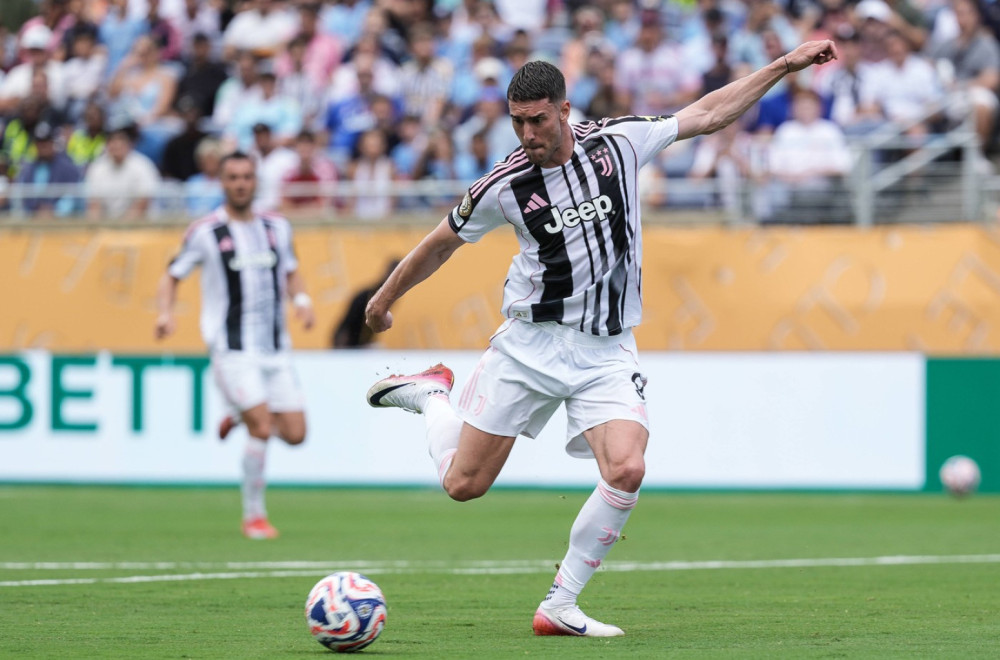 Mančester junajted odlučuje o sudbini Vlahovića