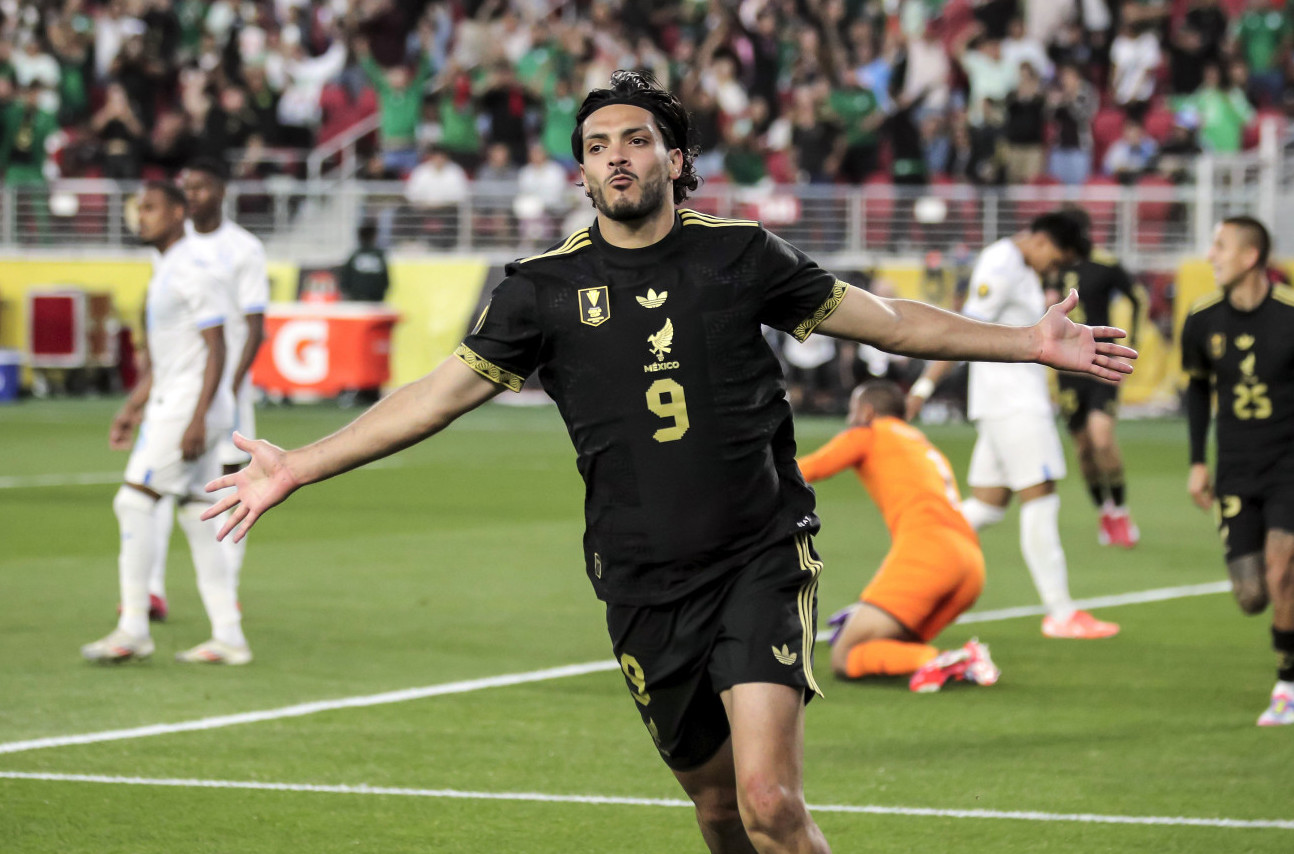 Meksiko preko fudbalera Partizana do meča za odbranu titule VIDEO