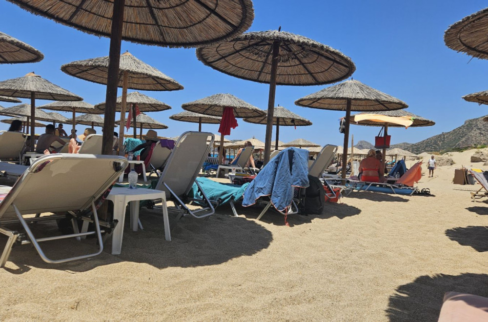 Oglas koji je zapalio mreže: Plažni paket u Grčkoj samo pet evra? FOTO