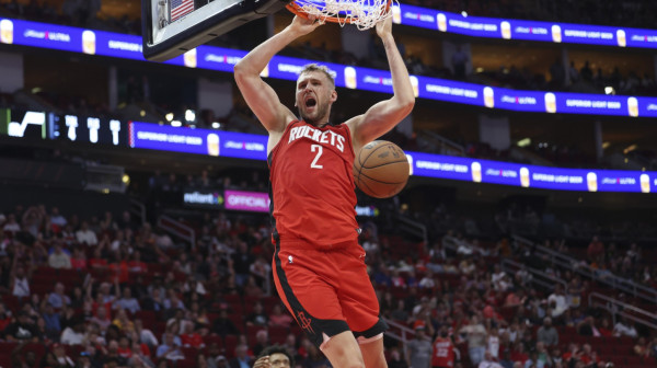 Hjuston otpustio Lendejla i "otvorio" vrata Partizanu?!