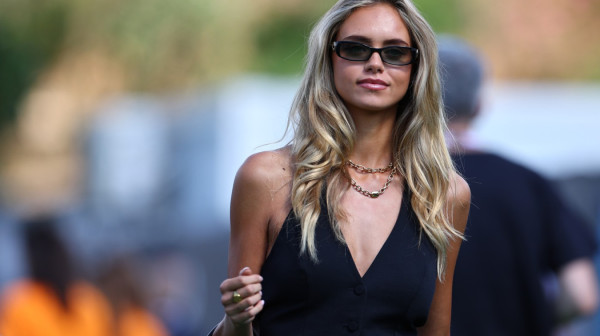 Lepa Bosanka došla da podrži Janika Sinera: Da li je ovo njegova devojka? FOTO