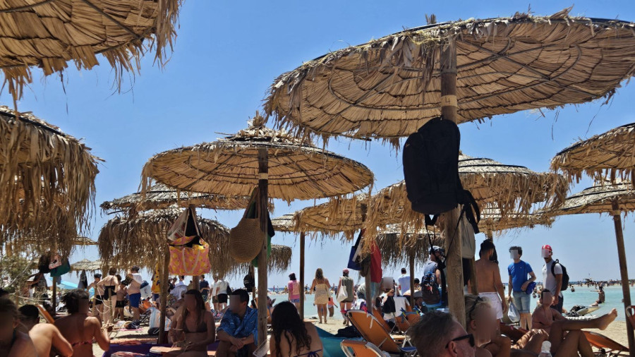 Poljubac smrti za najlepšu grčku plažu u Evropi: Turizam je sve upropastio FOTO