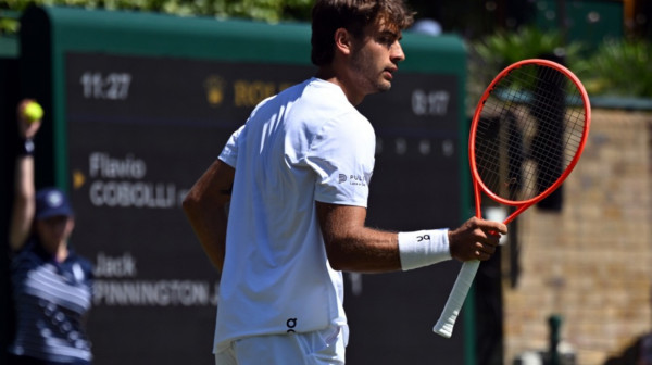 Koboli pregazio Menšika za osminu finala Vimbldona