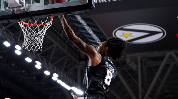 Virtus zvanično otpustio Klajburna! FOTO