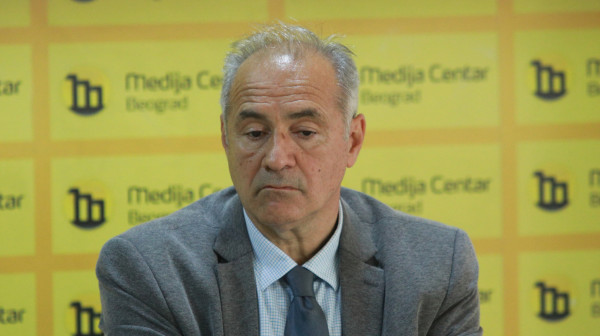 Lompar o Đilasu: Kontrolišu ga stranci VIDEO