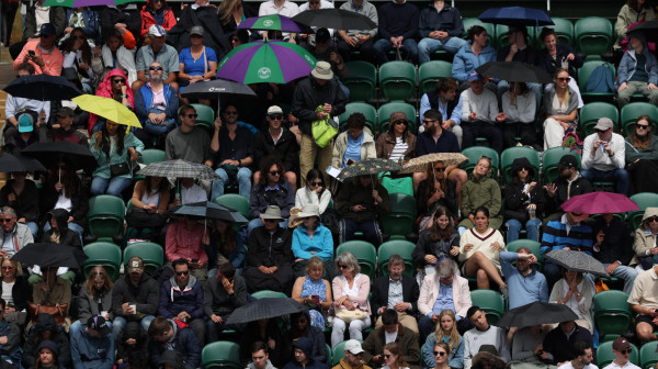 Sve je "gorelo" od prizora: Gledateljka podigla ceo Vimbldon na noge zbog ovoga FOTO
