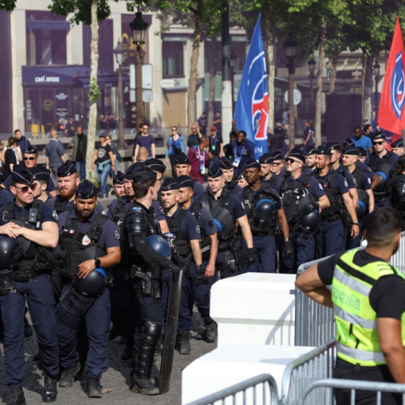 U Parizu 11.500 policajaca zbog finala koje si igra u Nju Džerziju