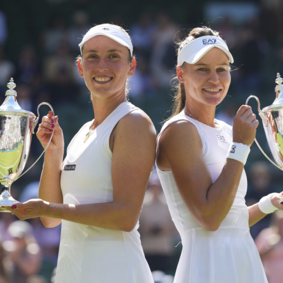 Ruskinja i Belgijanka osvojile Vimbldon u dublu