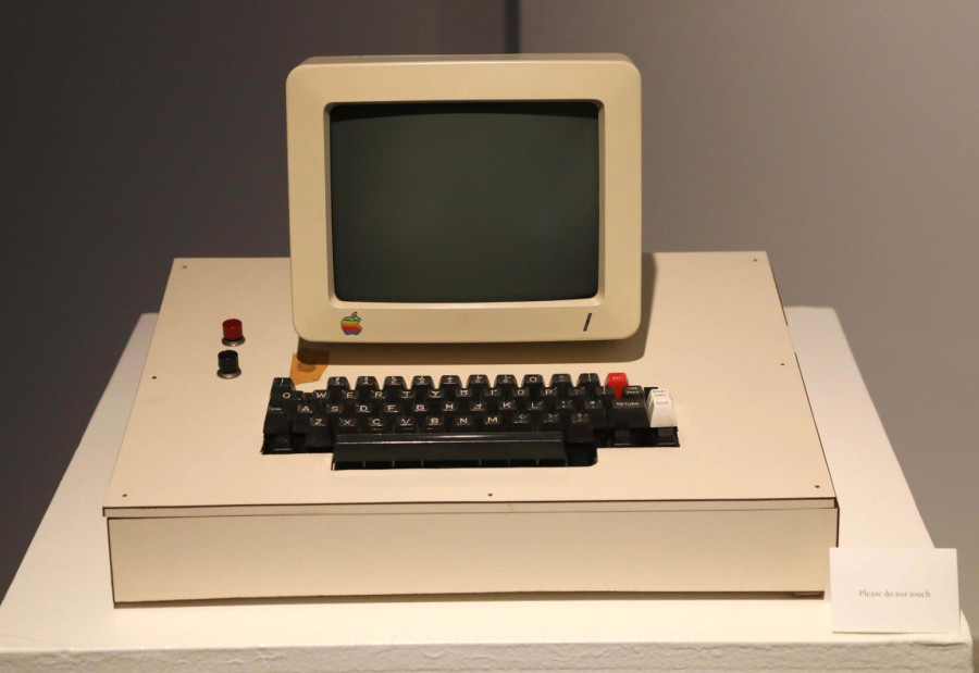 Od garaže do 3,5 biliona dolara: Apple slavi 50. rođendan FOTO