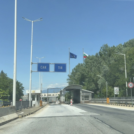 Alternativni pravac ka Grčkoj postao novi problem: Svi beže od gužvi na Evzoniju? VIDEO