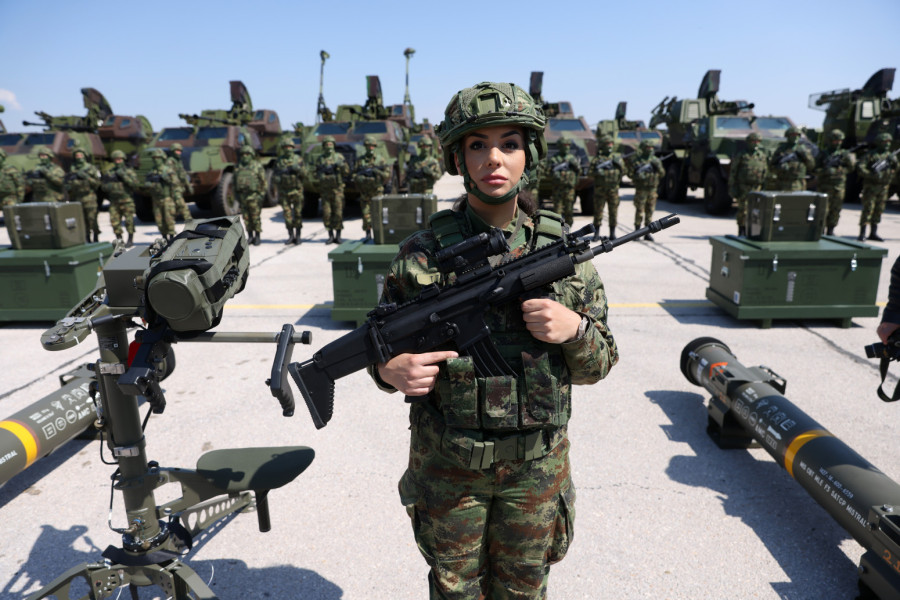 Da li su momci u Srbiji spremni za vojni rok: Može, ali... VIDEO/ANKETA