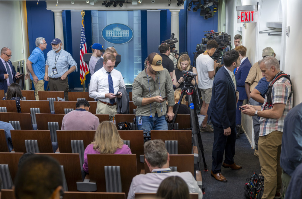 Tajna služba hitno blokirala Belu kuću FOTO/VIDEO