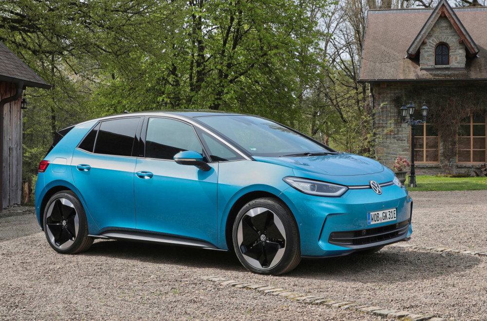 Debakl! Teslina prodaja potonula za 90% na tržištu koje obožava strujaše