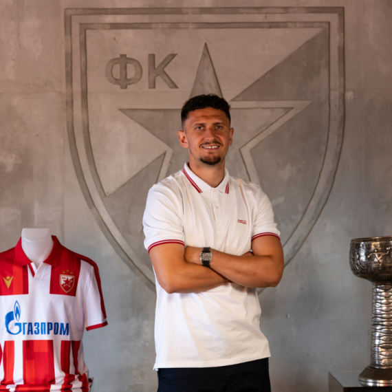 Veljković: "Bio mi je san da igram za Zvezdu" VIDEO