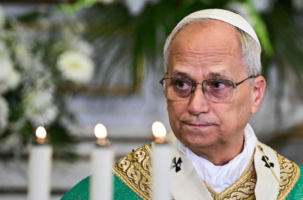 Papa Lav XIV upozorio mlade: "Čuvajte se, veštačka inteligencija ne može da..."