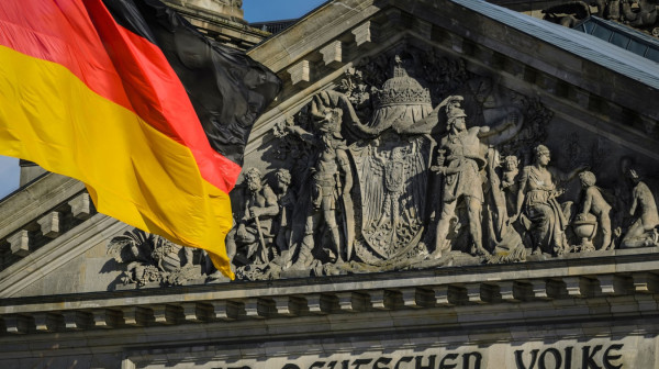 Vicekancelar Nemačke: "Građani moraju da rade više i duže"