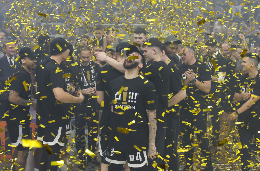 Kad ruže uvenu – godina u kojoj je Partizan plakao