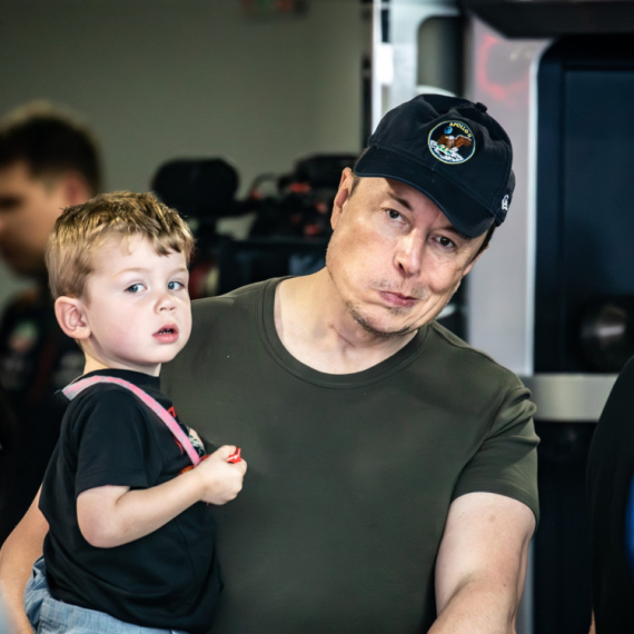 Nova era AI-ja za decu: Stiže Baby Grok