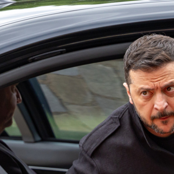 Zelenski upozoren; Ukrajina u problemu