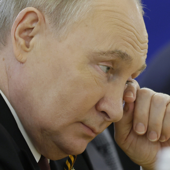 Težak udarac za Putina: Amerika uvodi sankcije za kupce ruske nafte?