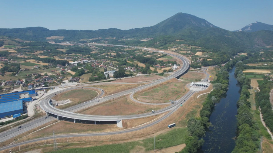 Evo zašto vatrogasci, policija i Hitna pomoć dežuraju na auto-putu Pakovraće–Požega