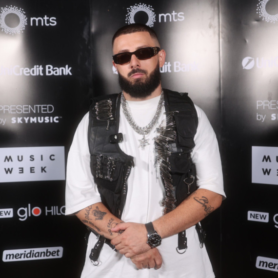 Poznati reper se ranio čisteći pištolj, nije imao dozvolu za oružje