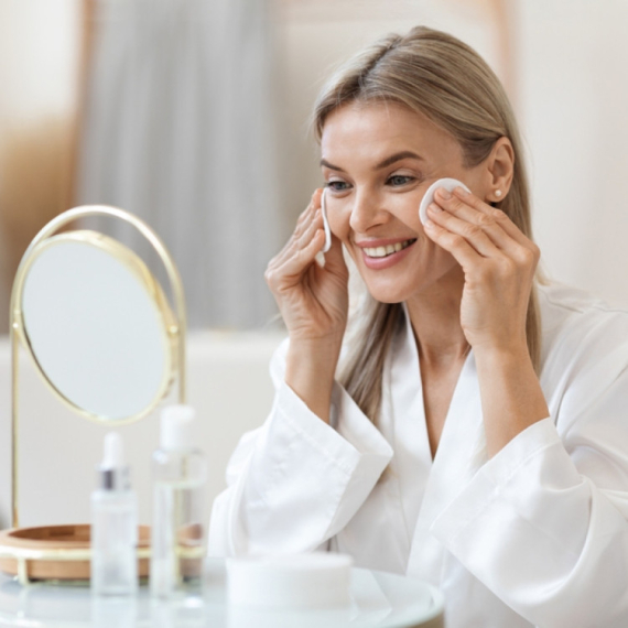 Ovo su najčešće greške u šminkanju zbog kojih bore izgledaju još dublje