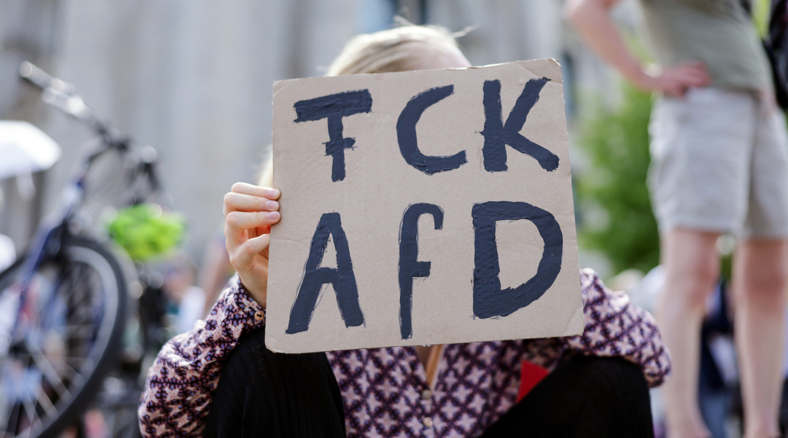 Debakl nemačke televizije; Haos tokom intervjua sa Alis Vajdel VIDEO