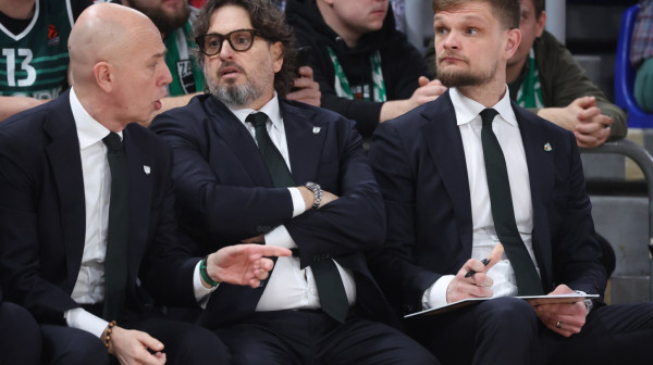 Petar Božić dobio zamenu u Londonu