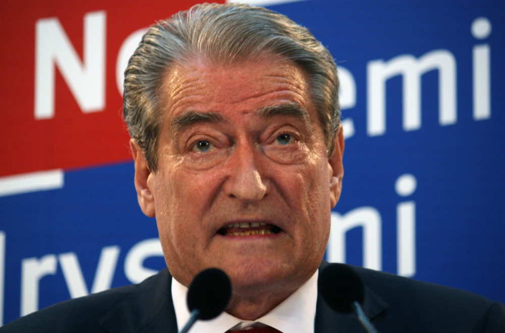 Odloženo suđenje bivšem premijeru Albanije