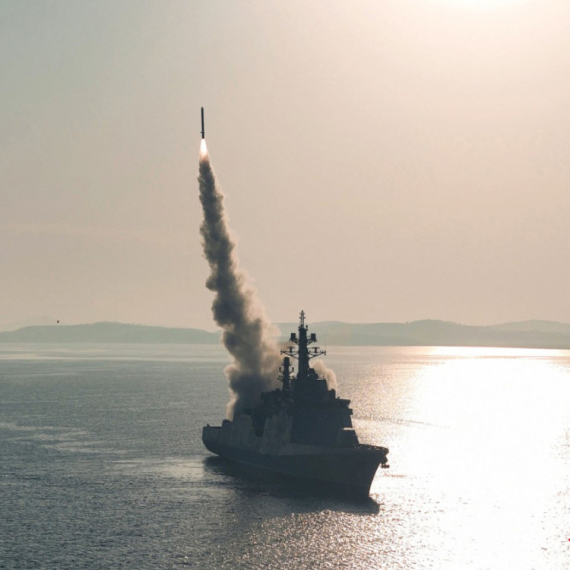 Severna Koreja gradi novo "čudovište" od 5.000 tona FOTO