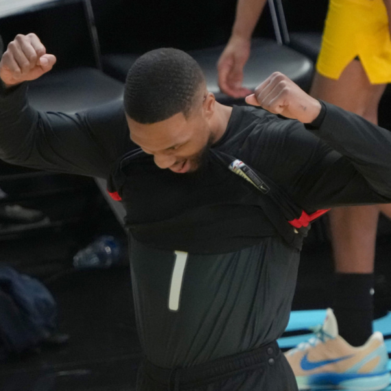 It's Dame Time FOTO/VIDEO