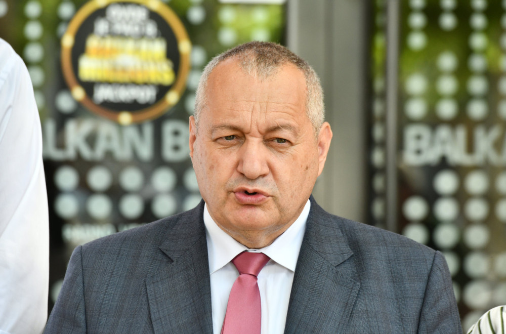 Opozicija hoće da zabrani mladima da dobiju krov nad glavom VIDEO