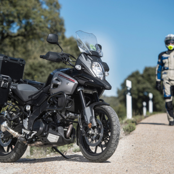 Oprez: I trenutak nepažnje motocikliste može koštati života