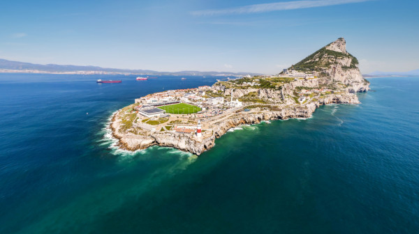 Zvezda gostuje na neobičnom stadionu – lopta može da završi u Atlantiku FOTO/VIDEO