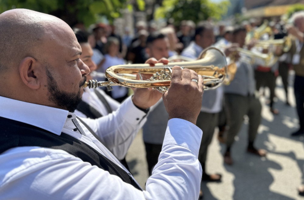Najpoznatiji trubač Balkana biće domaćin Sabora u Guči: Legenda se vraća na mesto gde je sve počelo