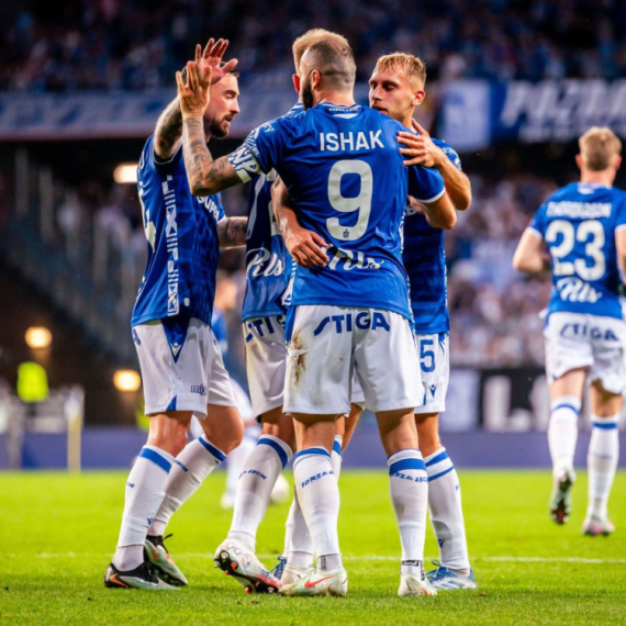 Crveni, četiri penala i "sedmica"  – Zvezda već zna narednog rivala u LŠ kvalifikacijama!