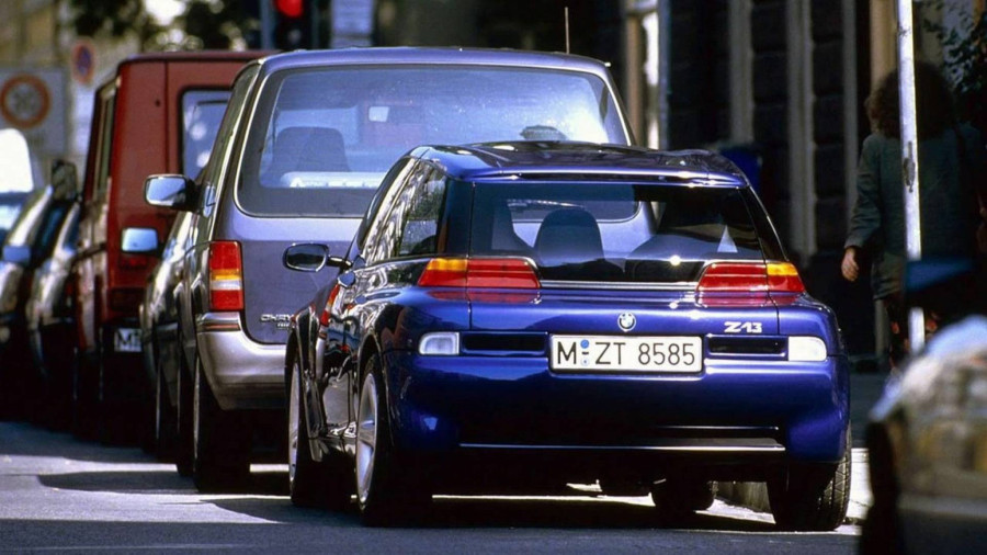 Ubio ga Mini: BMW-ov tajni gradski auto sa vozačem u sredini i centralnim motorom FOTO
