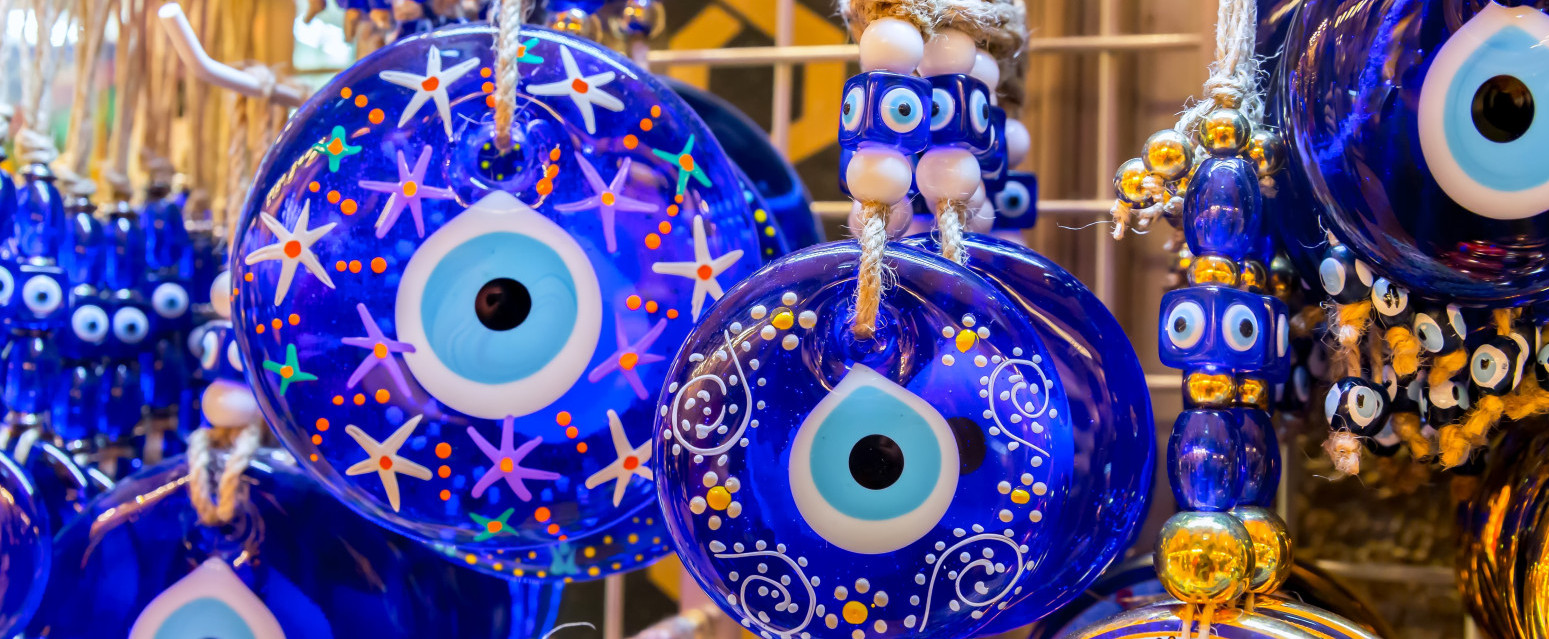 Najpopularniji suvenir među Srbima: Evo šta znači simbol koji viđate svuda na moru FOTO