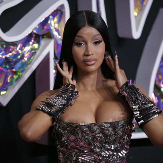 Poznata reperka gađala mikrofonom ženu u publici: Podneta tužba VIDEO