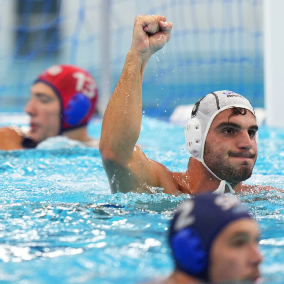 Grcima bronza slaba uteha: "Formirani smo da vladamo svetom"