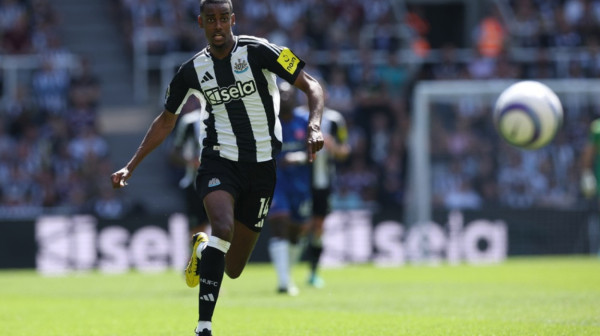 Isak "demantovao" menadžera – Liverpul prati situaciju