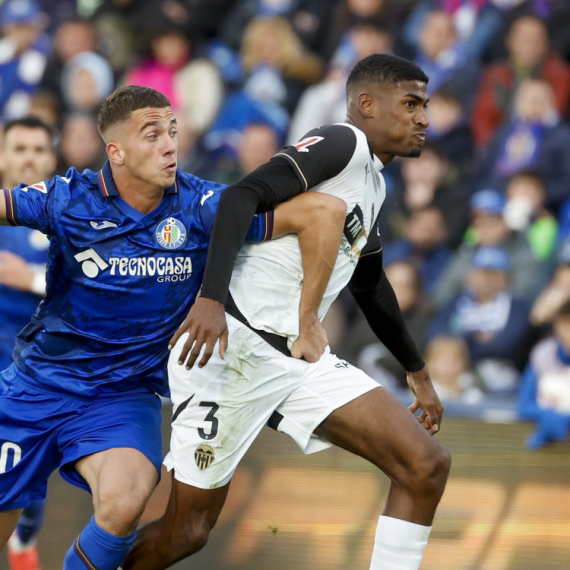 Zvanično – Arsenal potpisao "jednog od najsnažnijih defanzivaca"