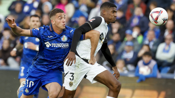 Zvanično – Arsenal potpisao "jednog od najsnažnijih defanzivaca"