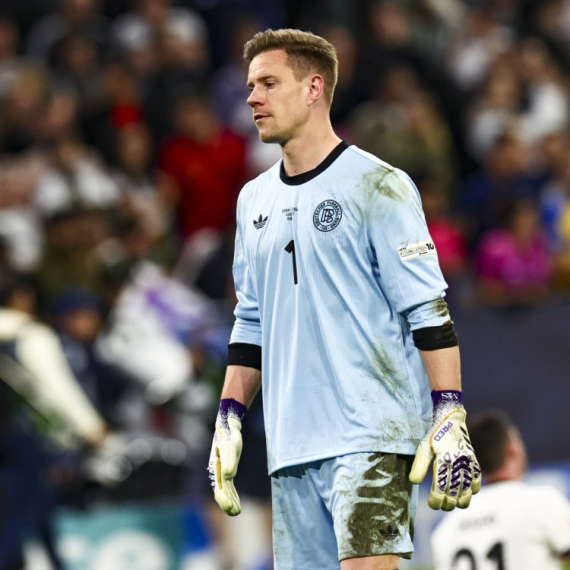 Golman Barselone mora na novu operaciju