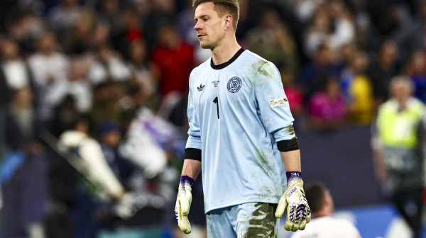 Golman Barselone mora na novu operaciju