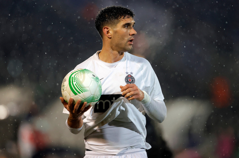 Bivši igrač Partizana dao jedan od najsmešnijih autogolova godine VIDEO